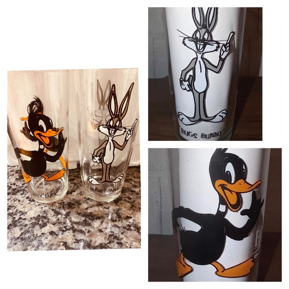 1973 Pepsi Collector Series - Donald Duck, and Donald Duck, and Buzz Bunny - Picture 3 of 4